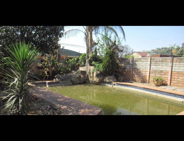 3 BEDROOM HOUSE FOR SALE IN MAYBERRY PARK